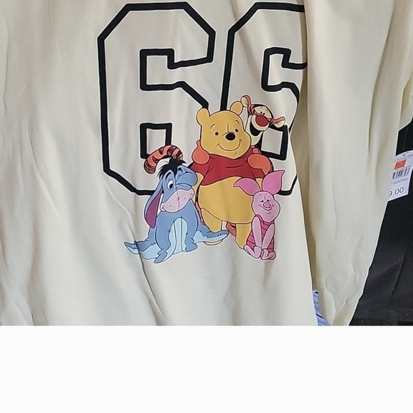 Disney Tops - Disney Cream Short Sleeve Tee with Winnie the Pooh Design​